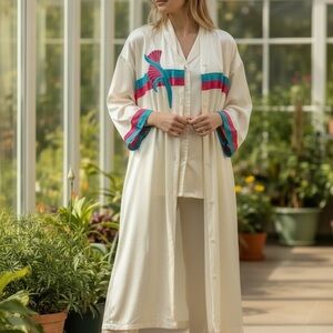 Vanity Fair White Robe with Teal and Pink Details